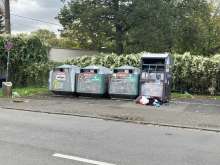 BekleidungvorAltkleidercontainer_2025-10-21 15:43