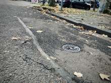 Schlagloch rund um Deckel Entnahmestelle