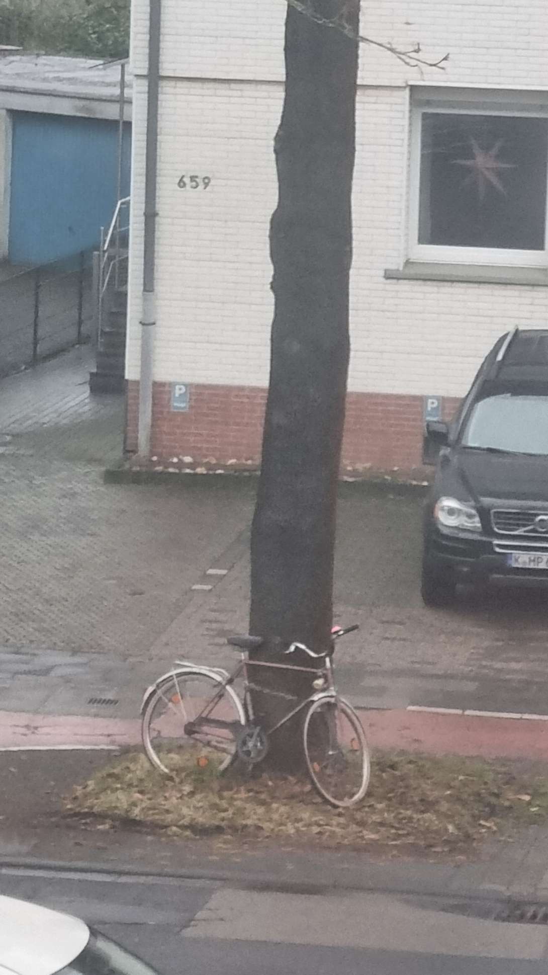 Bild zu gemeldetem Anliegen vom *2023-12-19 14:09:25