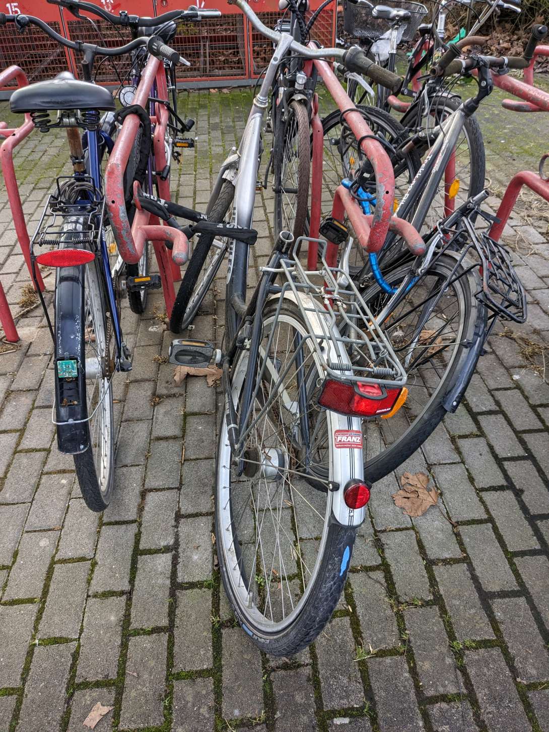 Bild zu gemeldetem Anliegen vom *2024-05-28 15:05:34