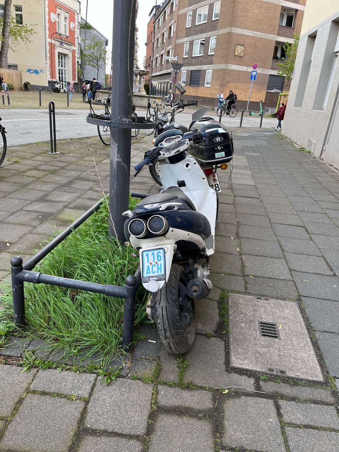 Bild zu gemeldetem Anliegen vom *2024-04-16 12:36:14