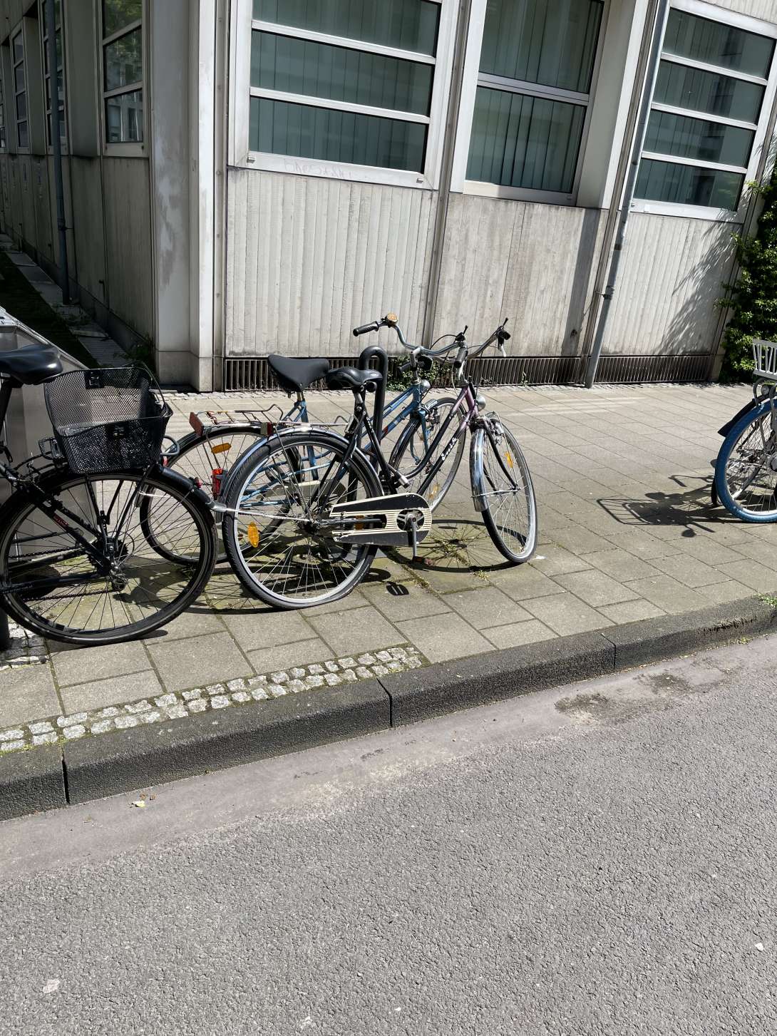 Bild zu gemeldetem Anliegen vom *2024-05-16 20:28:09