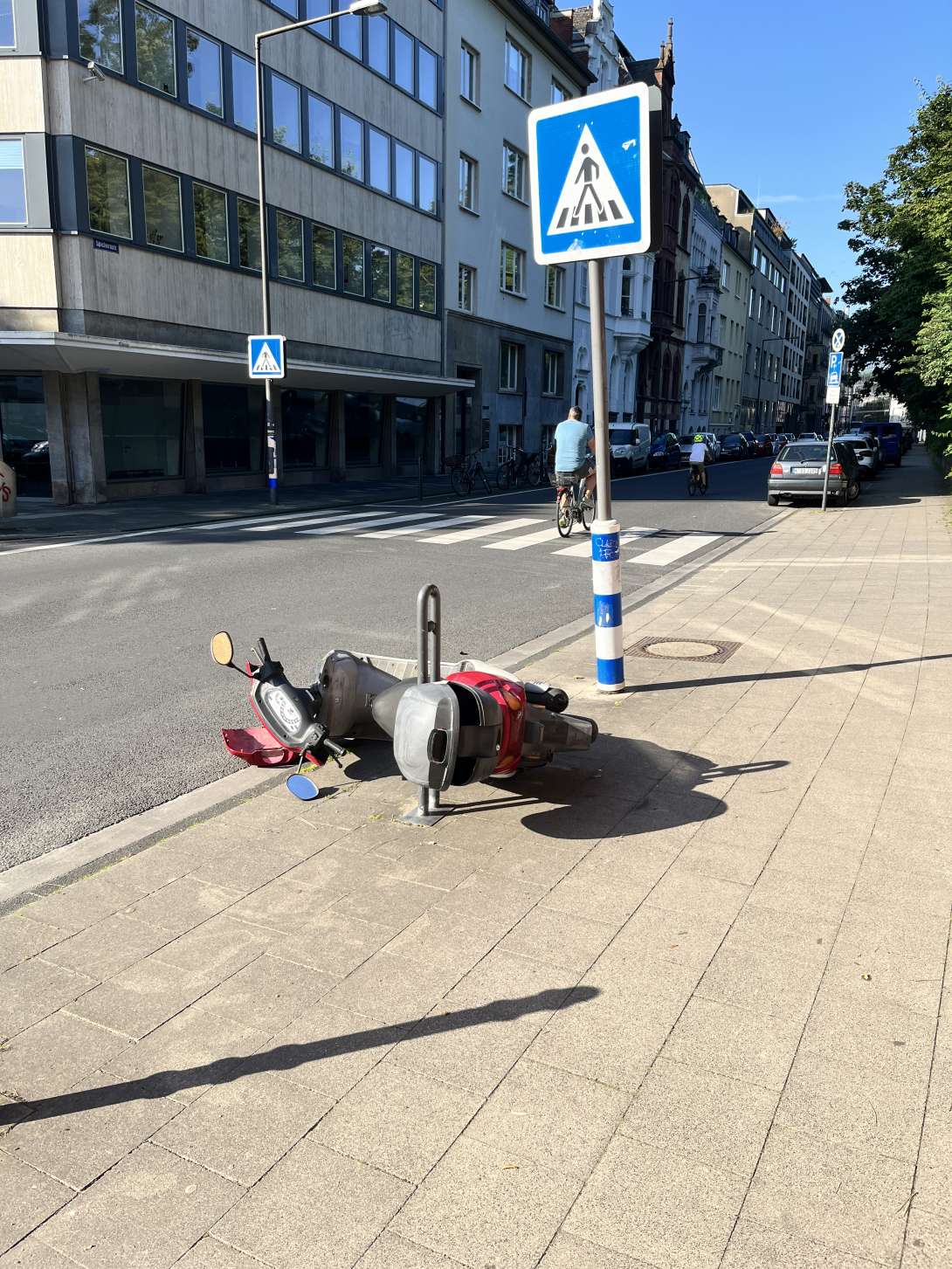 Bild zu gemeldetem Anliegen vom *2024-06-24 14:37:35