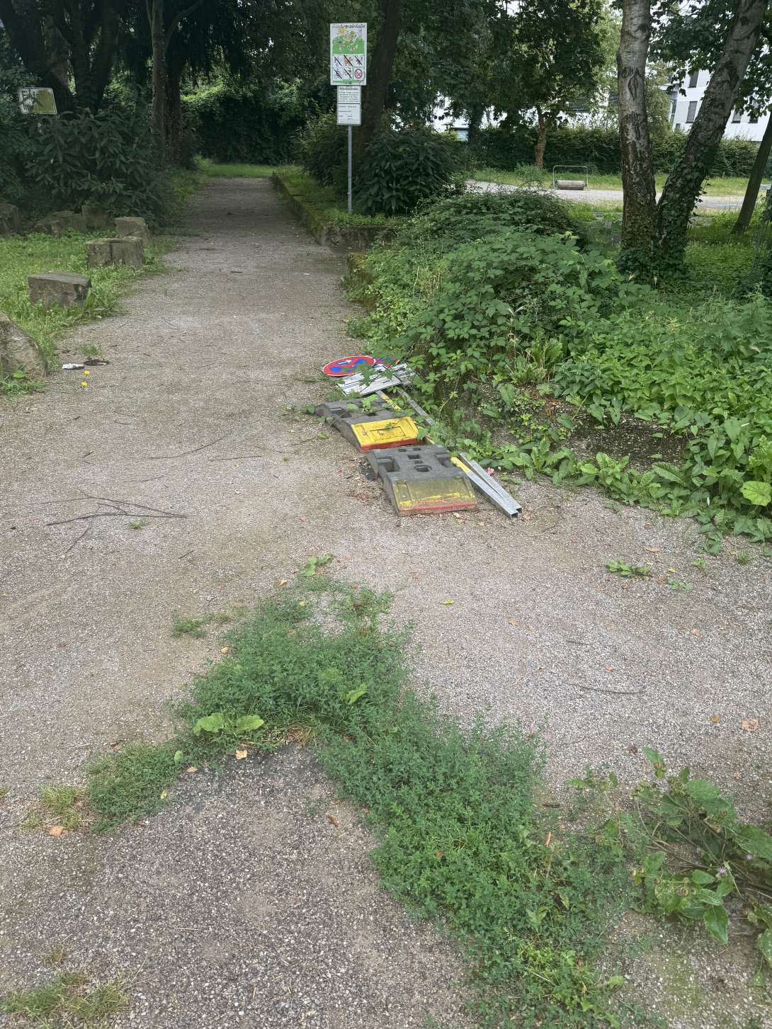 Bild zu gemeldetem Anliegen vom *2024-08-01 06:28:44
