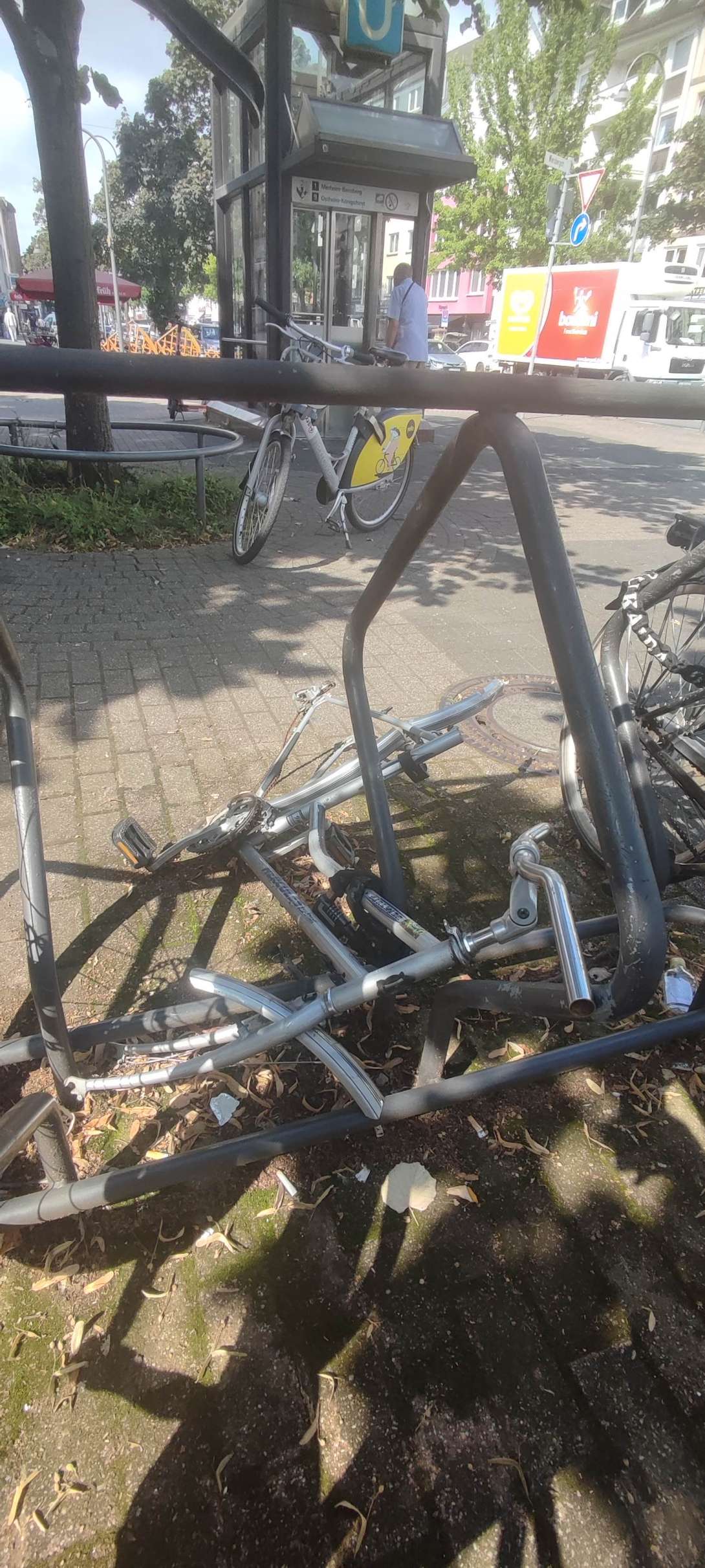 Bild zu gemeldetem Anliegen vom *2024-08-05 20:08:18