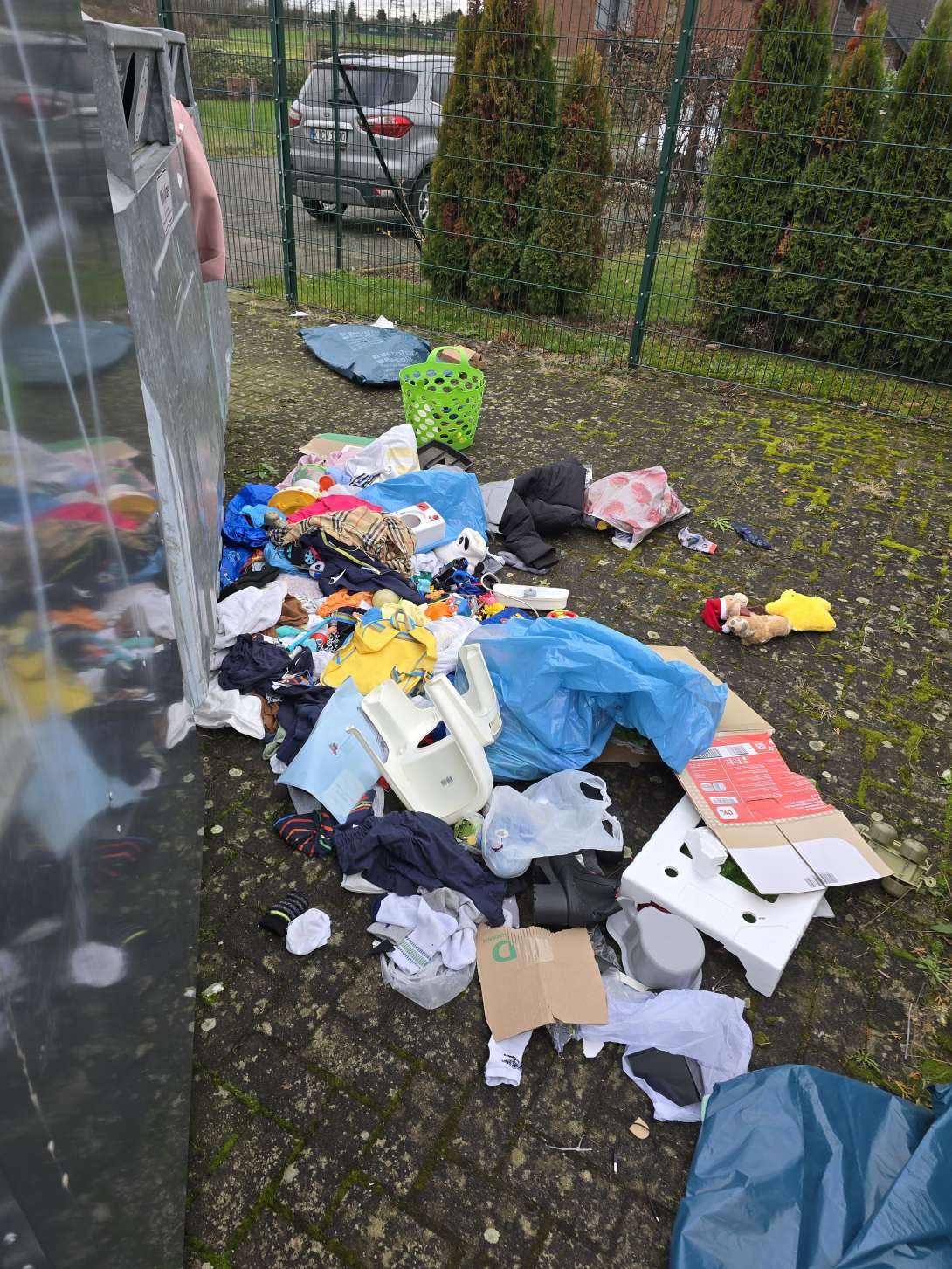 Bild zu gemeldetem Anliegen vom *2024-12-16 22:19:06