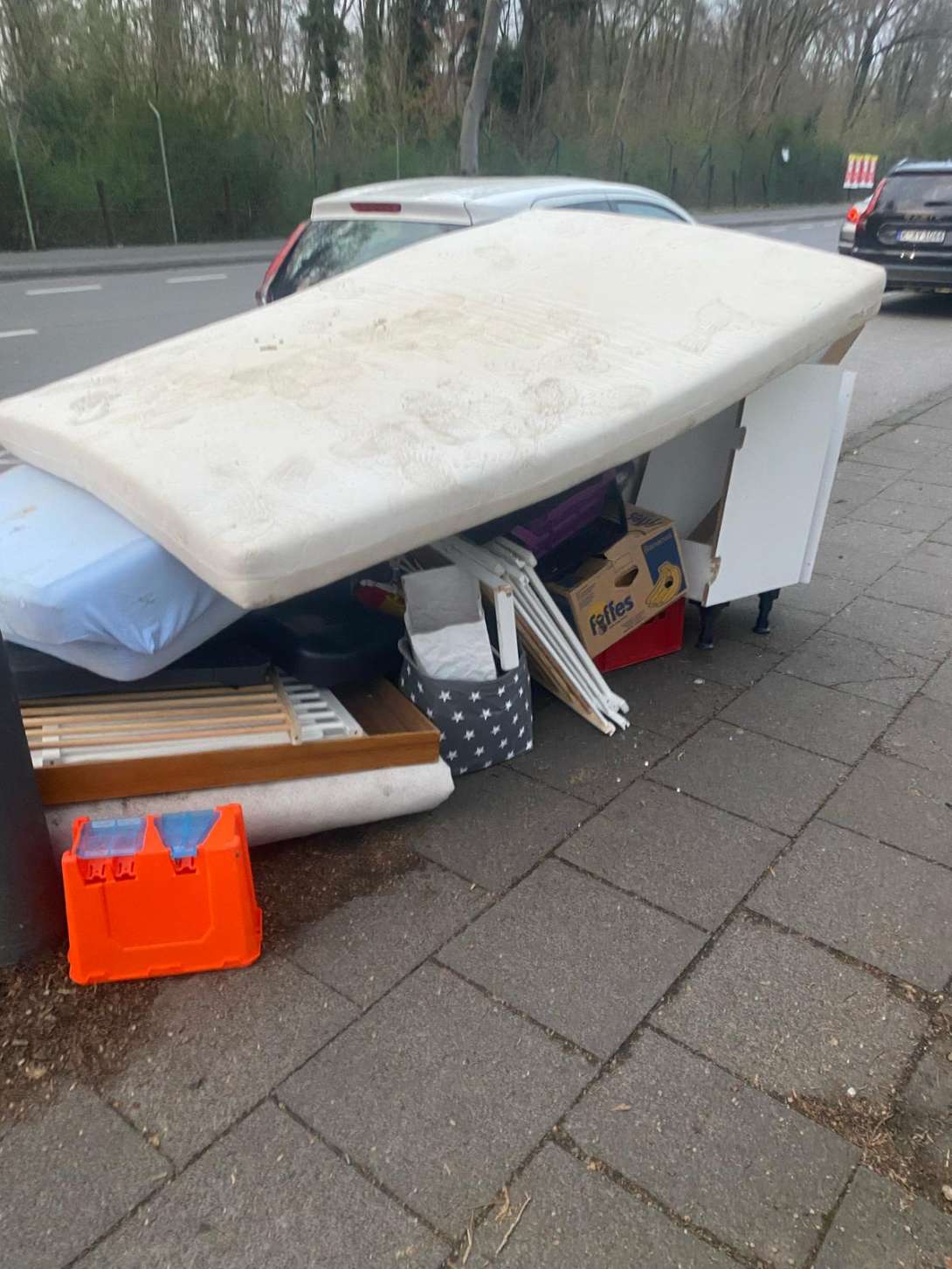 Bild zu gemeldetem Anliegen vom *2025-03-26 20:04:55