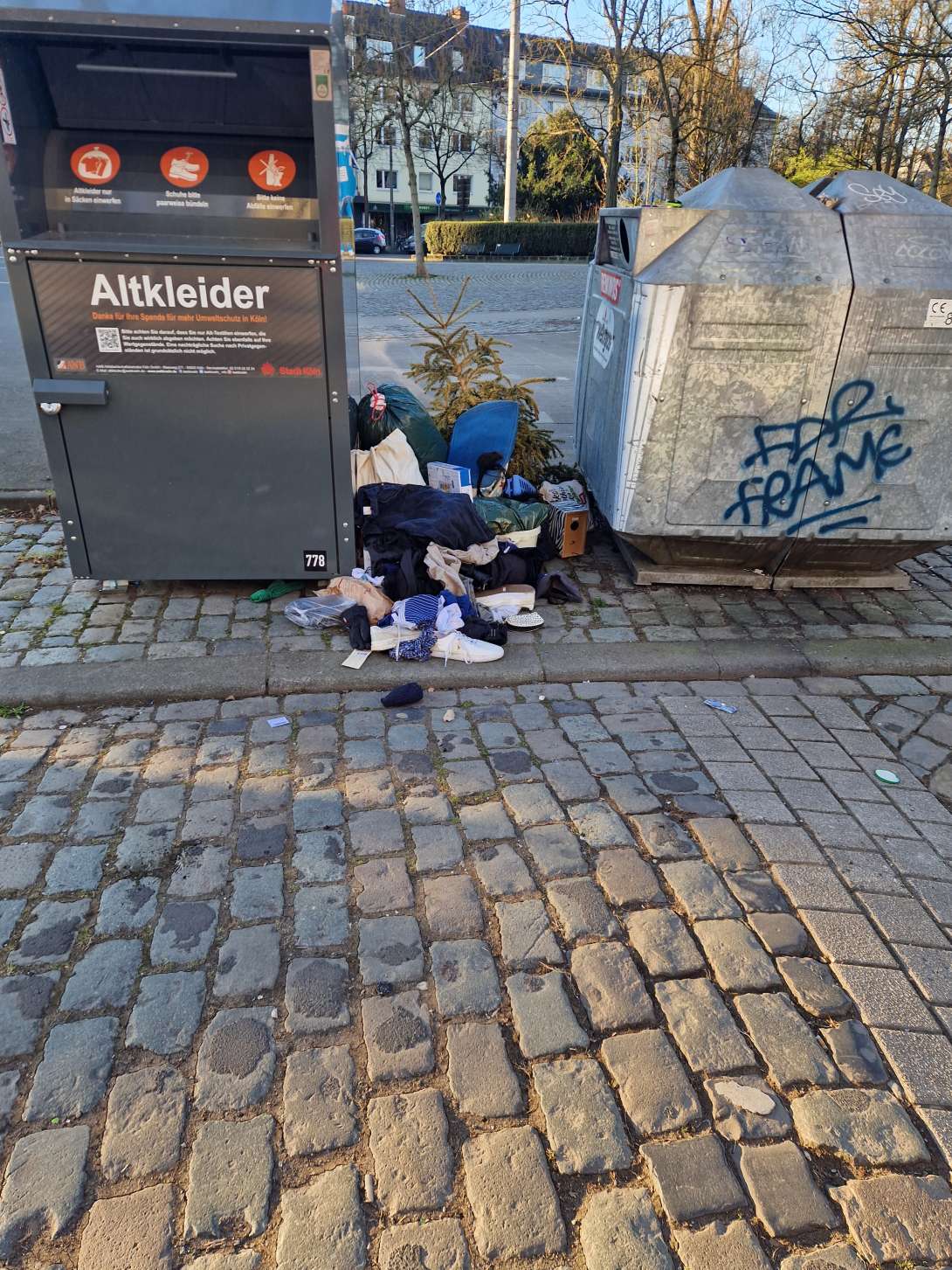 Bild zu gemeldetem Anliegen vom *2025-03-19 08:41:19