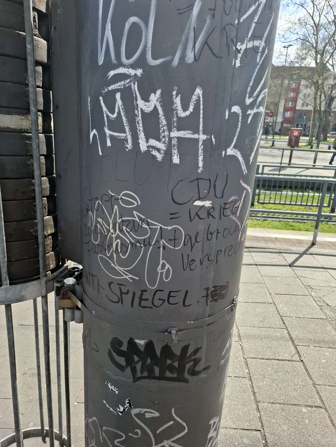 Bild zu gemeldetem Anliegen vom *2025-03-31 14:32:05
