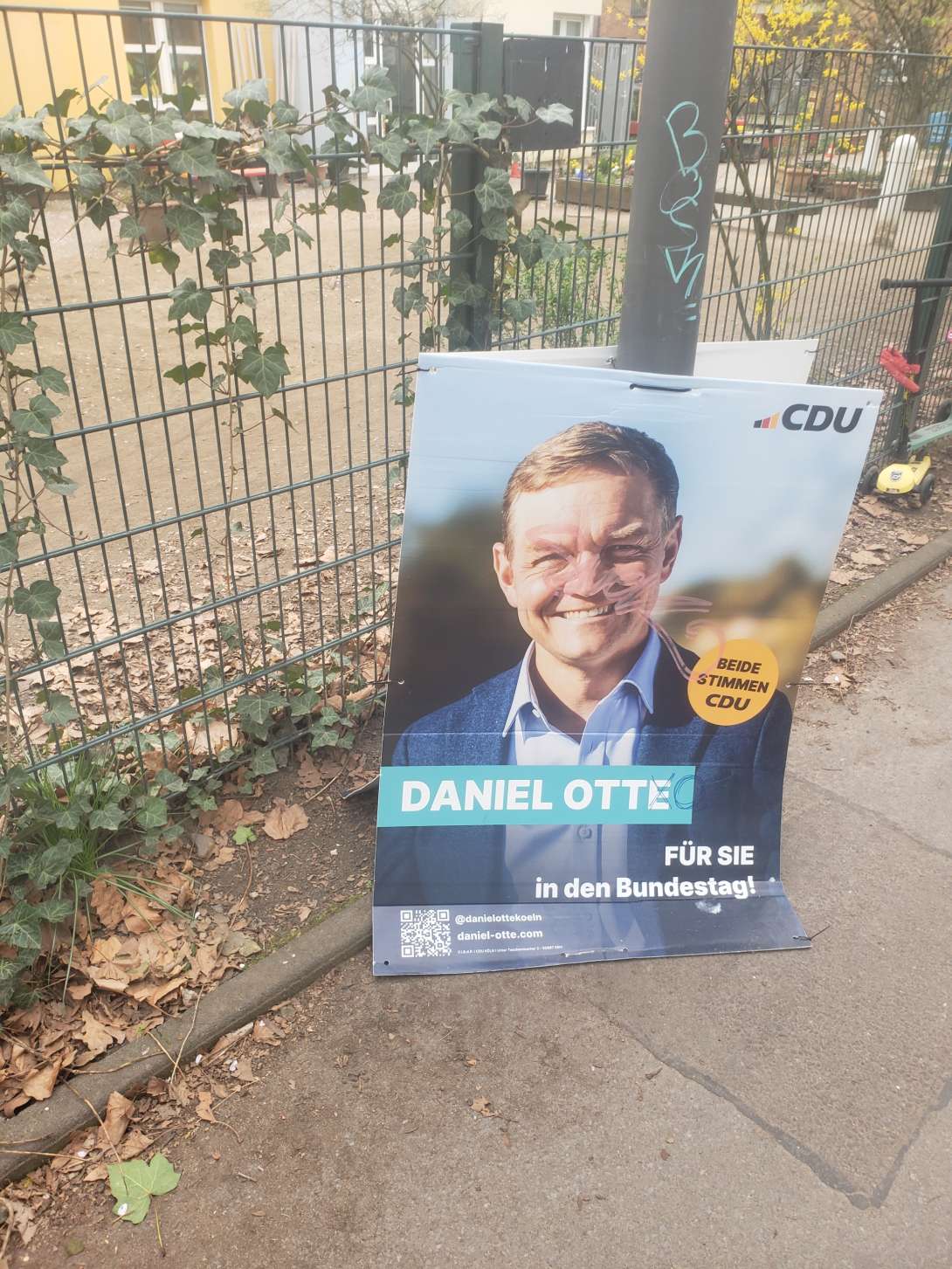 Bild zu gemeldetem Anliegen vom *2025-03-27 14:51:11