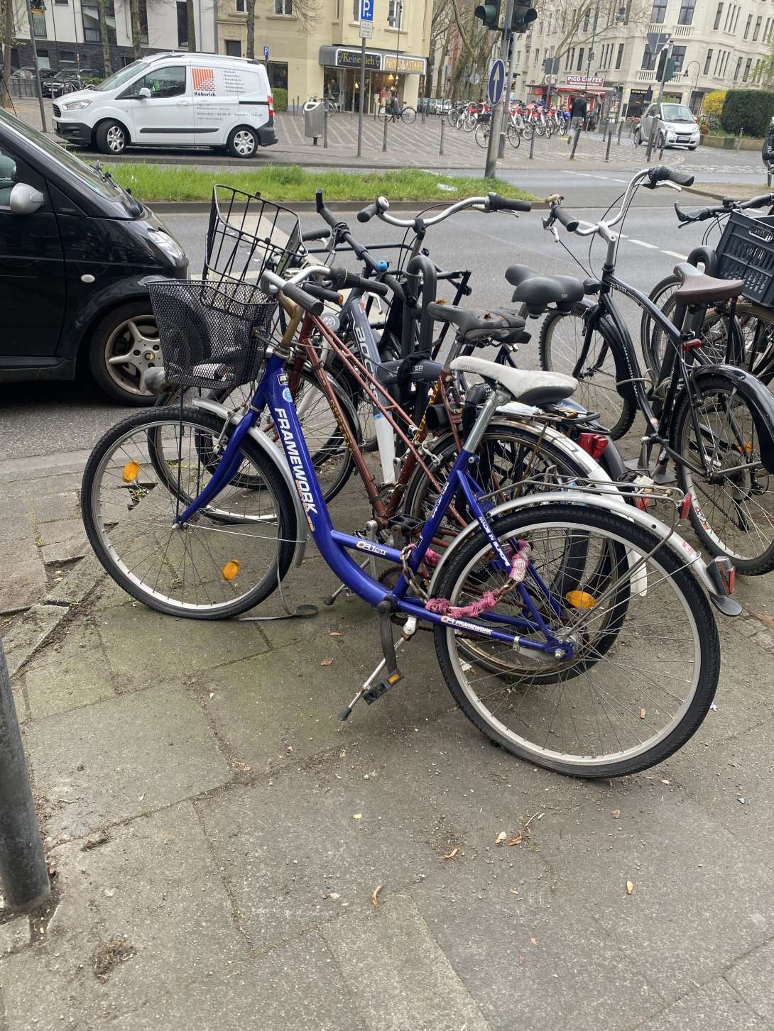 Bild zu gemeldetem Anliegen vom *2025-04-02 18:37:34