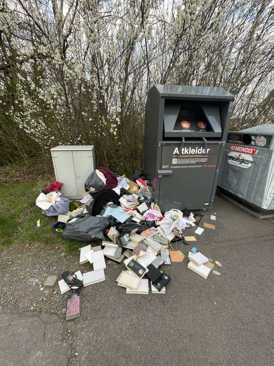 Bild zu gemeldetem Anliegen vom *2025-03-26 21:26:00