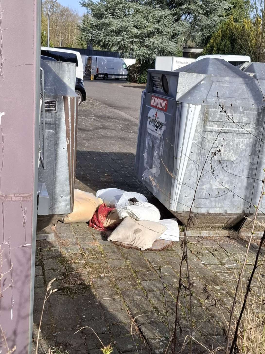 Bild zu gemeldetem Anliegen vom *2025-03-22 18:47:33