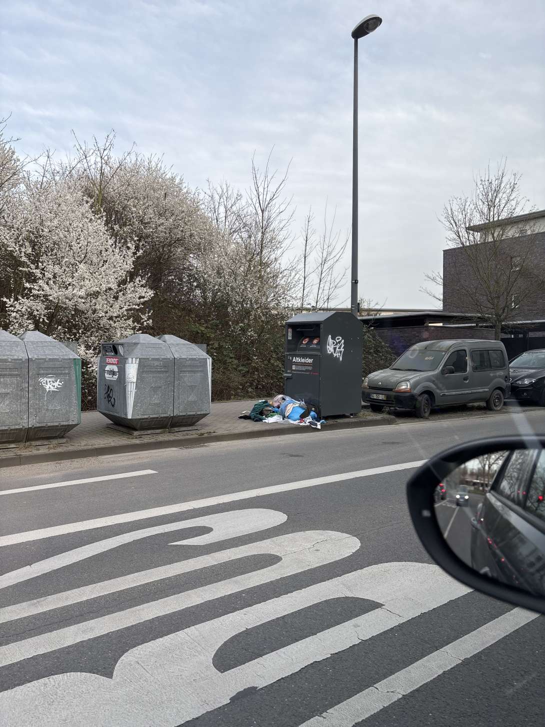 Bild zu gemeldetem Anliegen vom *2025-03-21 18:00:31
