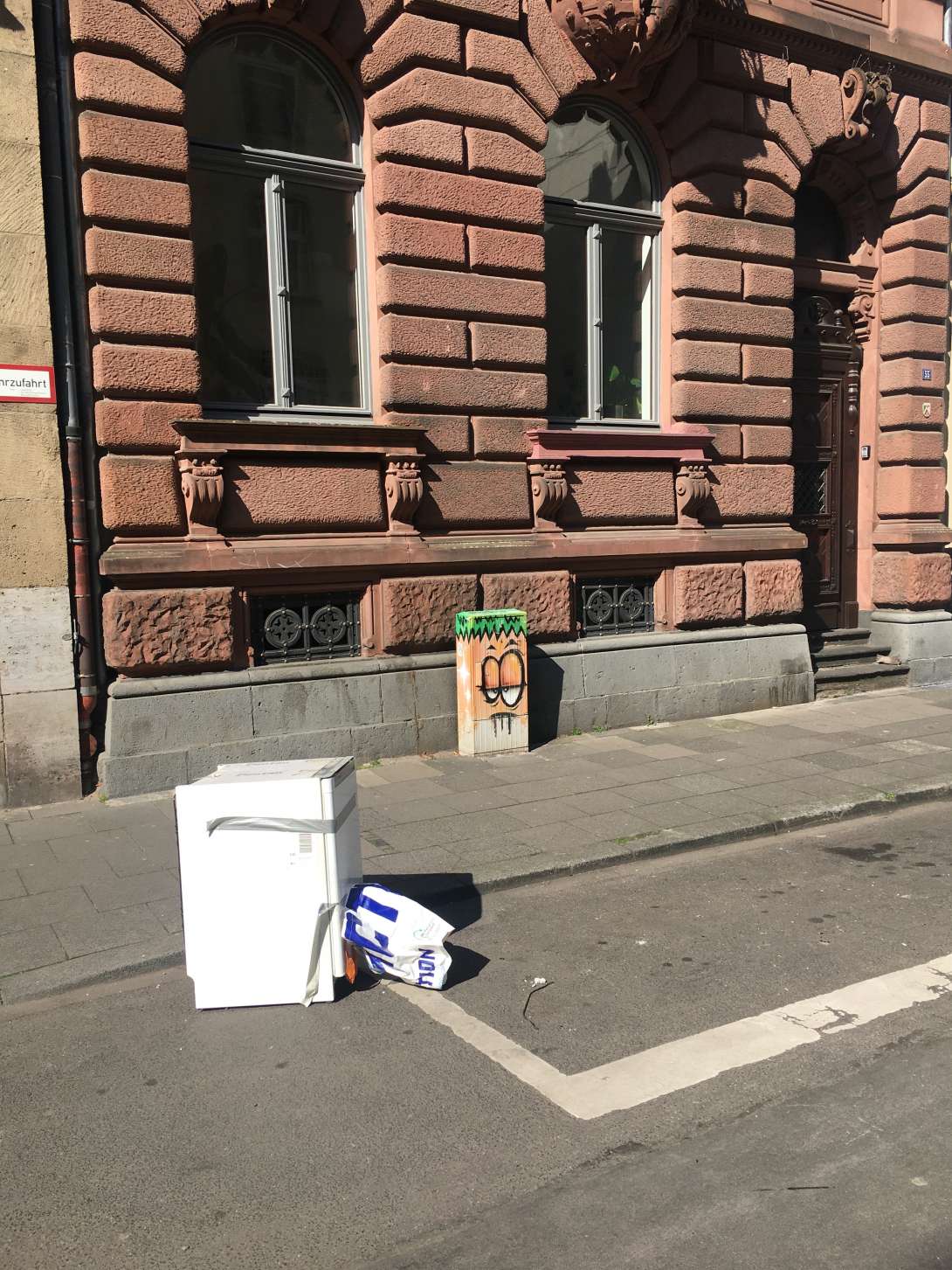 Bild zu gemeldetem Anliegen vom *2025-03-27 11:26:37