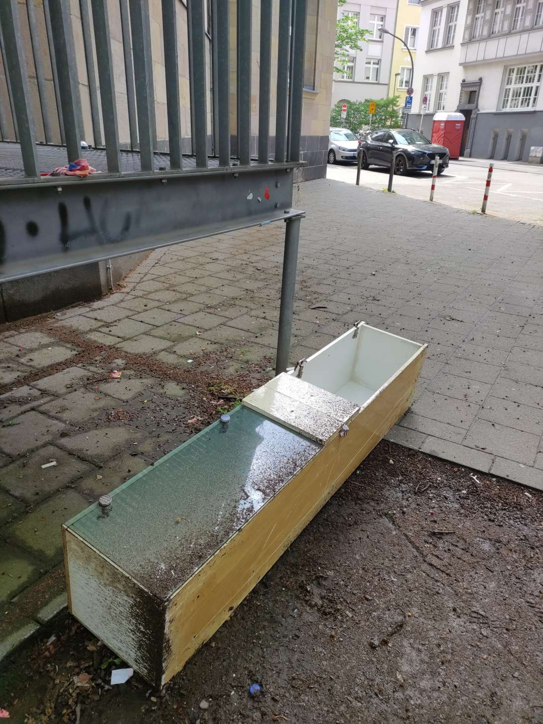 Bild zu gemeldetem Anliegen vom *2025-04-28 10:29:15