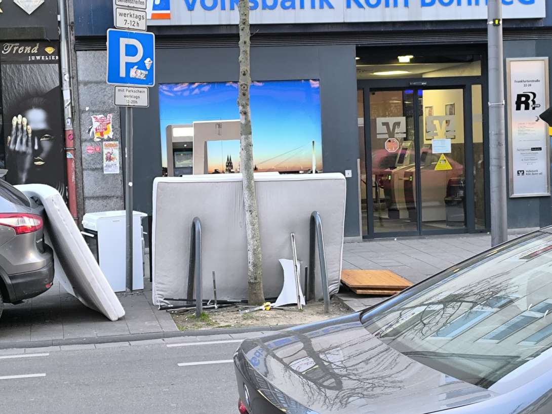 Bild zu gemeldetem Anliegen vom *2025-04-01 20:00:30