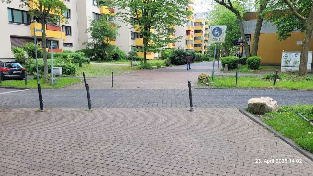 Bild zu gemeldetem Anliegen vom *2025-04-23 14:20:02