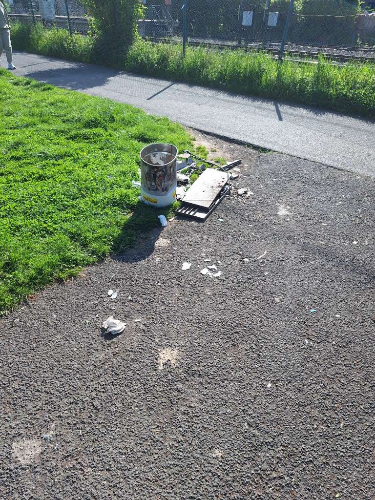 Bild zu gemeldetem Anliegen vom *2025-04-30 12:38:13