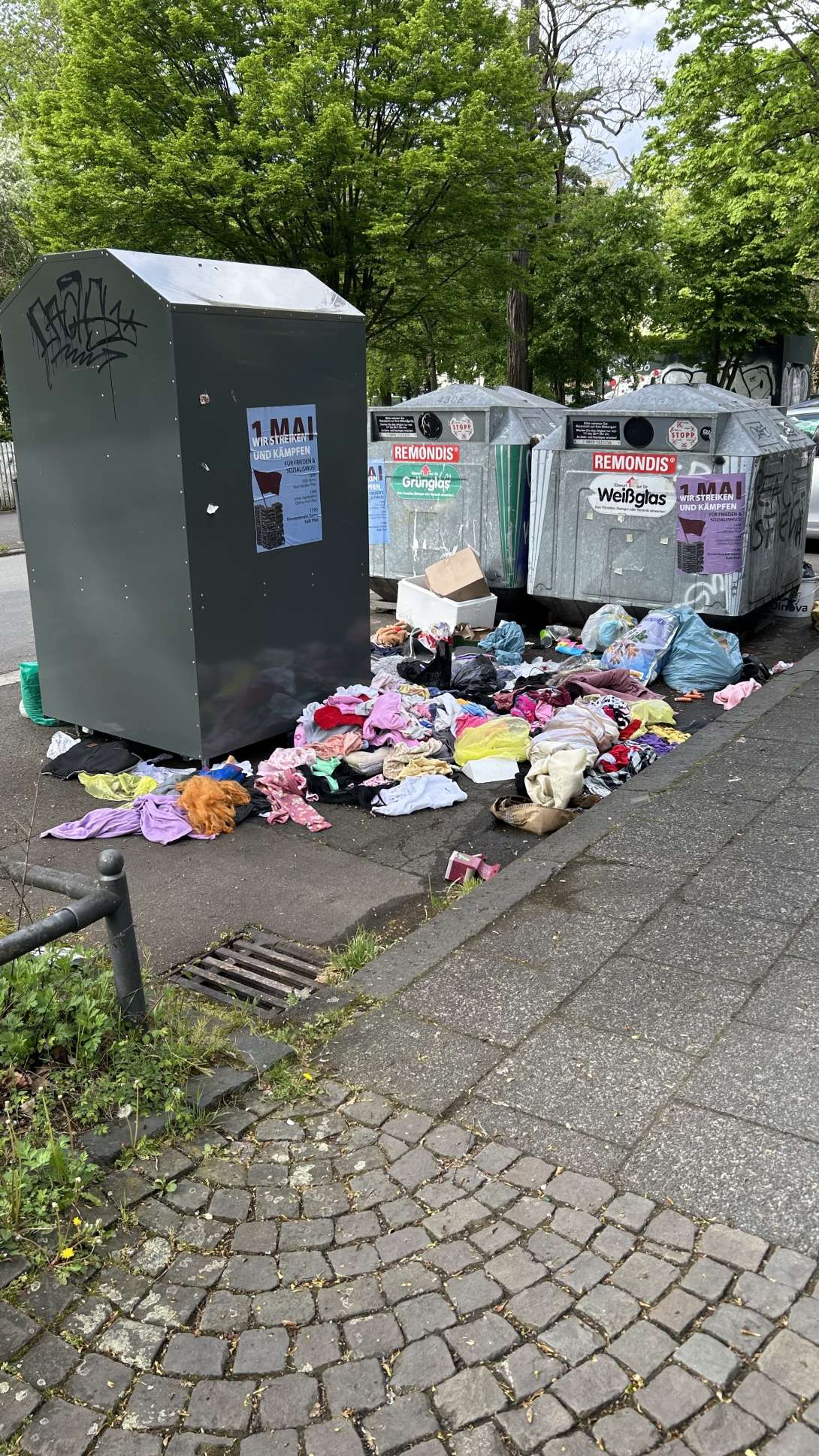 Bild zu gemeldetem Anliegen vom *2025-04-21 15:52:02