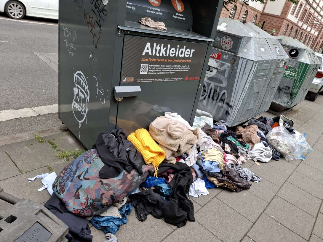 Bild zu gemeldetem Anliegen vom *2025-05-04 15:20:13
