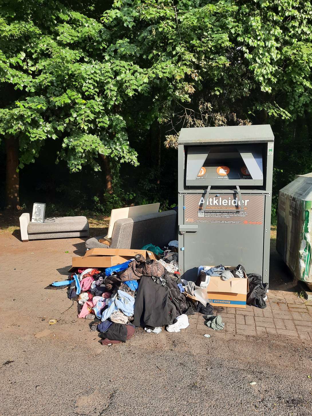 Bild zu gemeldetem Anliegen vom *2025-05-20 19:38:44