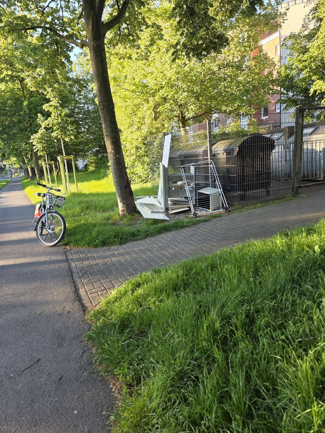 Bild zu gemeldetem Anliegen vom *2025-05-10 07:10:23