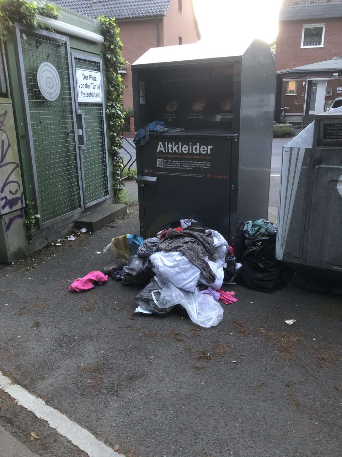 Bild zu gemeldetem Anliegen vom *2025-05-04 21:05:10