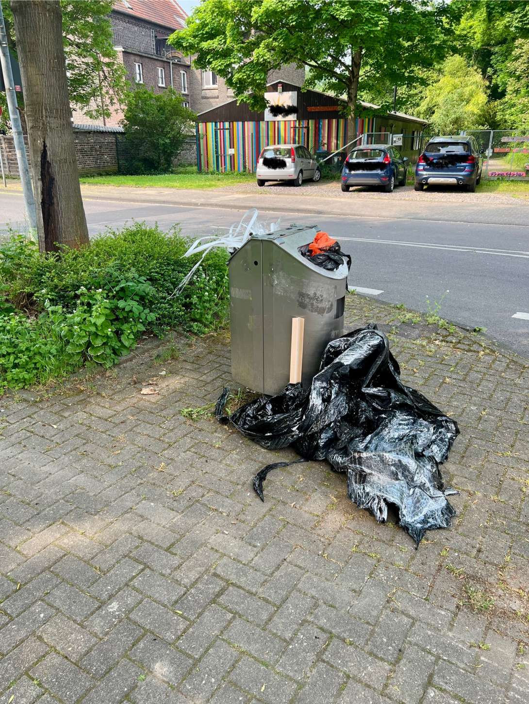 Bild zu gemeldetem Anliegen vom *2025-05-03 15:46:04