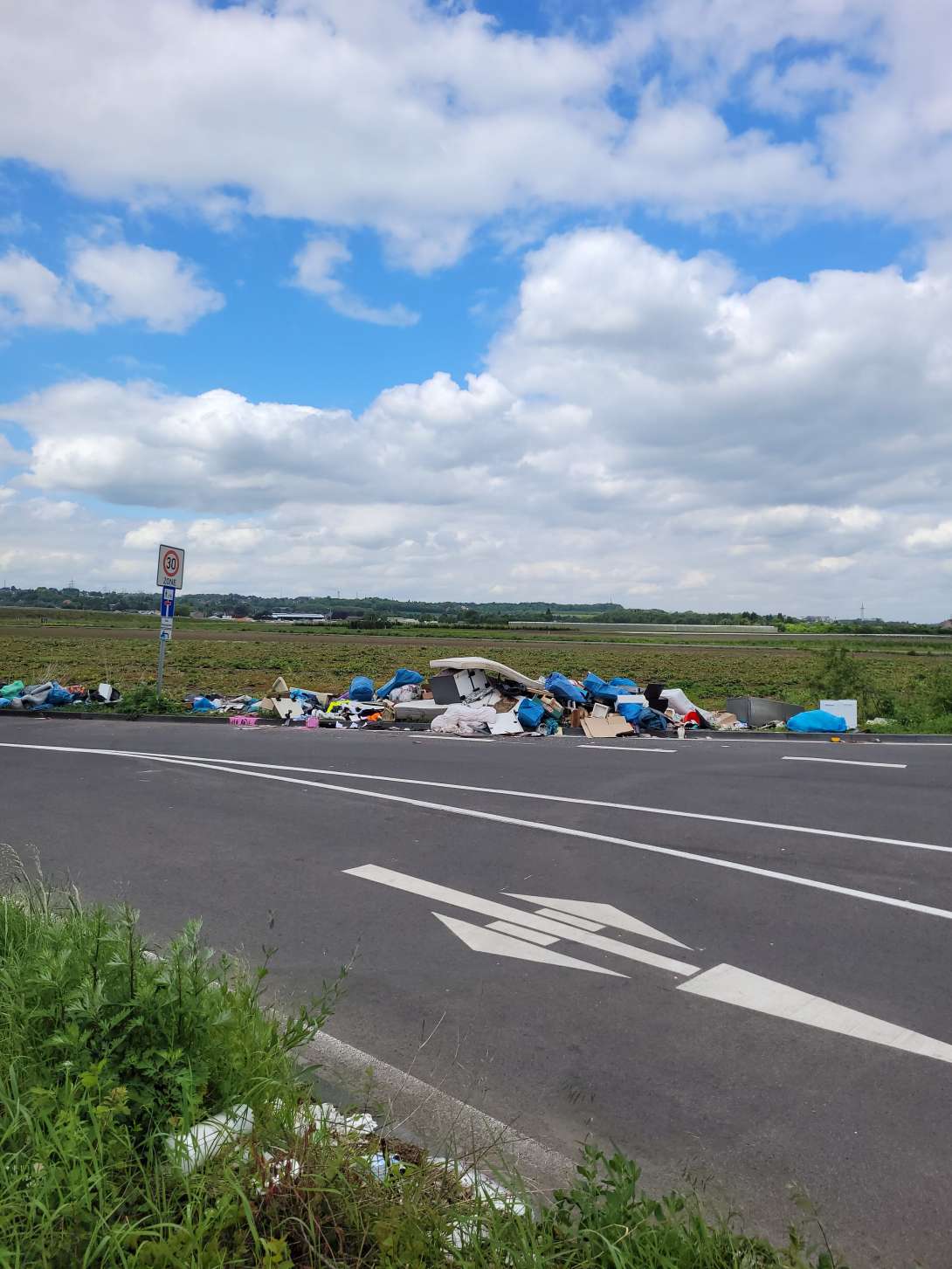 Bild zu gemeldetem Anliegen vom *2025-05-05 12:28:09