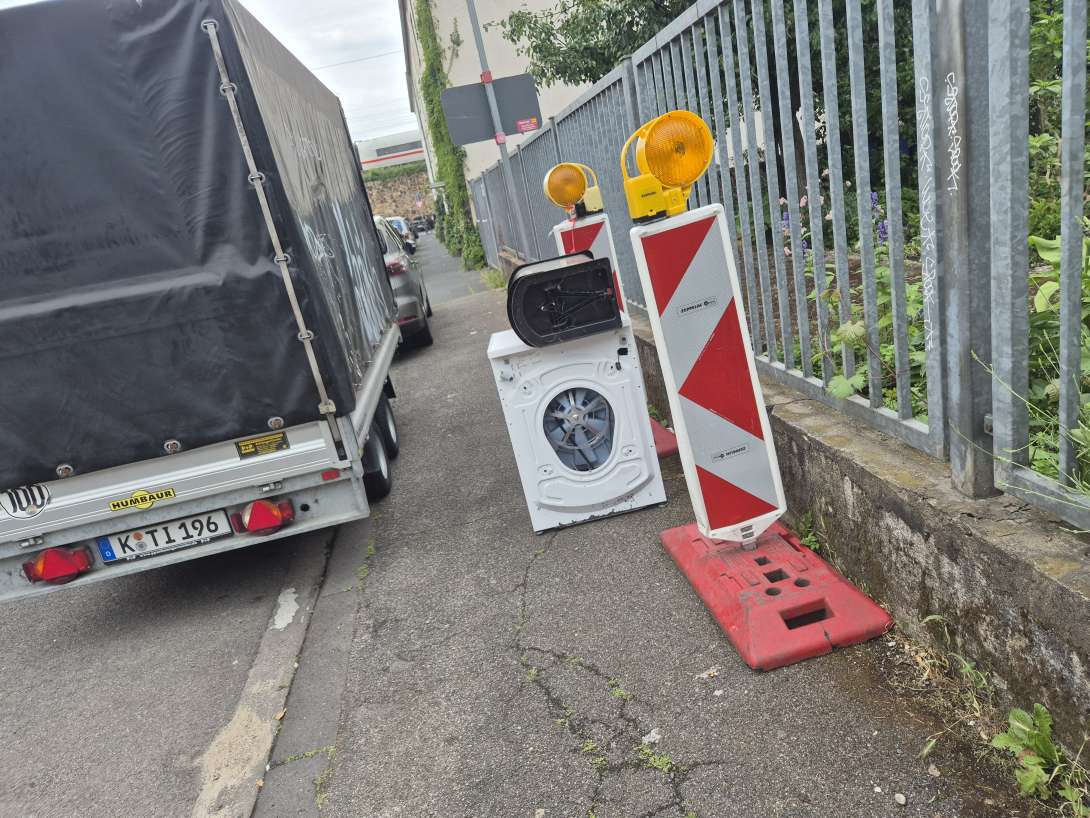 Bild zu gemeldetem Anliegen vom *2025-06-01 18:55:44