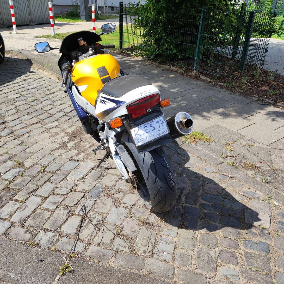 Bild zu gemeldetem Anliegen vom *2025-06-27 15:55:38