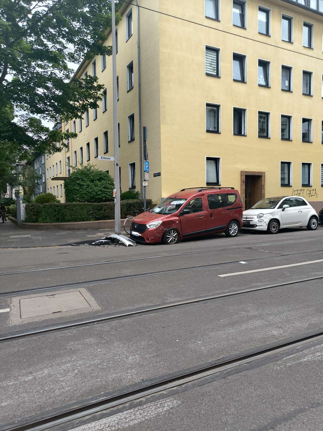 Bild zu gemeldetem Anliegen vom *2025-06-24 18:29:38