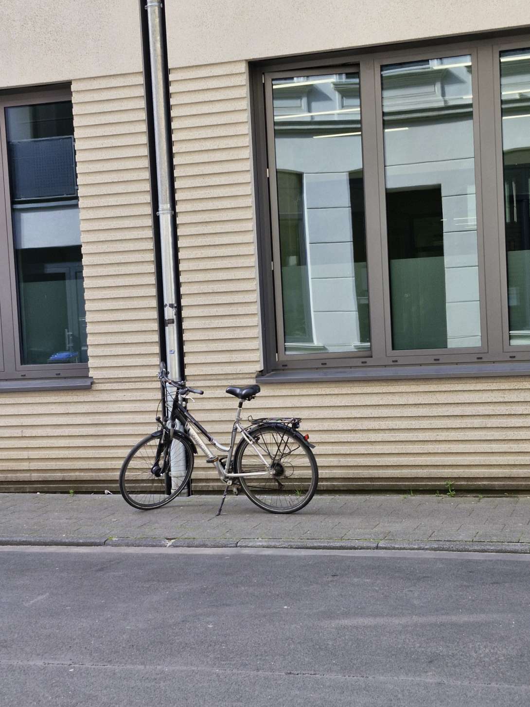 Bild zu gemeldetem Anliegen vom *2025-06-18 09:41:46