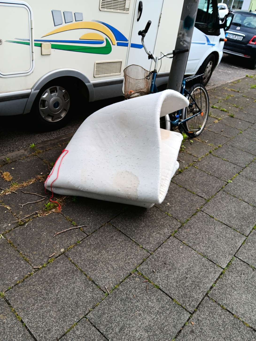 Bild zu gemeldetem Anliegen vom *2025-06-03 09:40:22