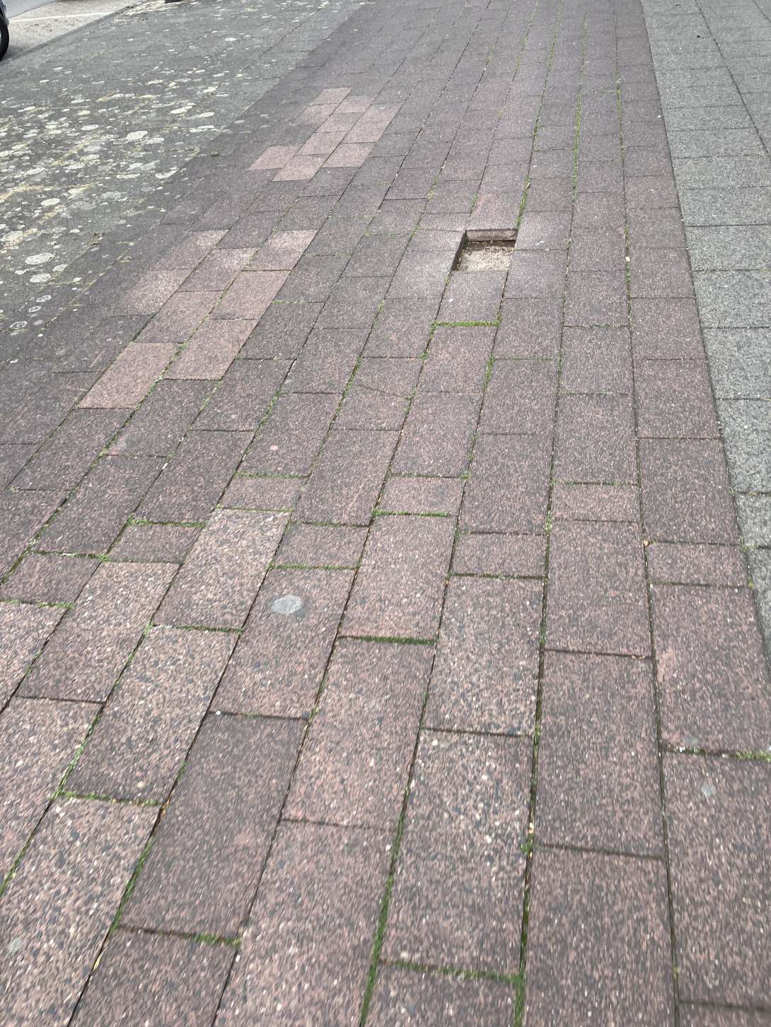 Bild zu gemeldetem Anliegen vom *2025-06-10 13:27:16