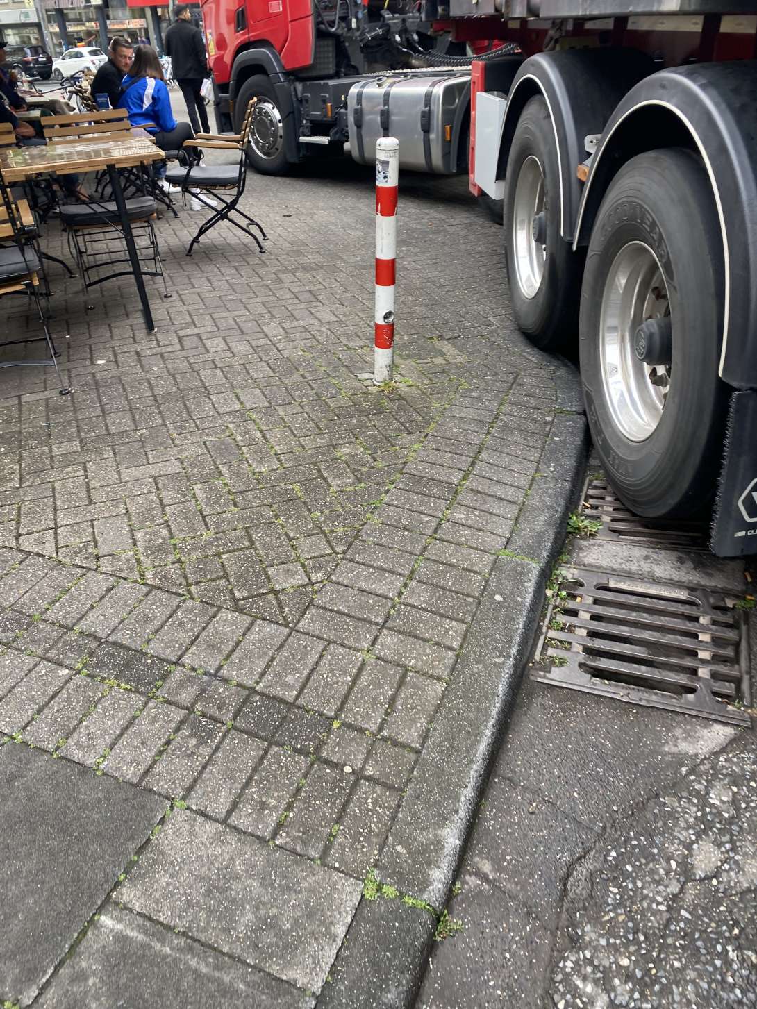 Bild zu gemeldetem Anliegen vom *2025-06-05 14:13:55