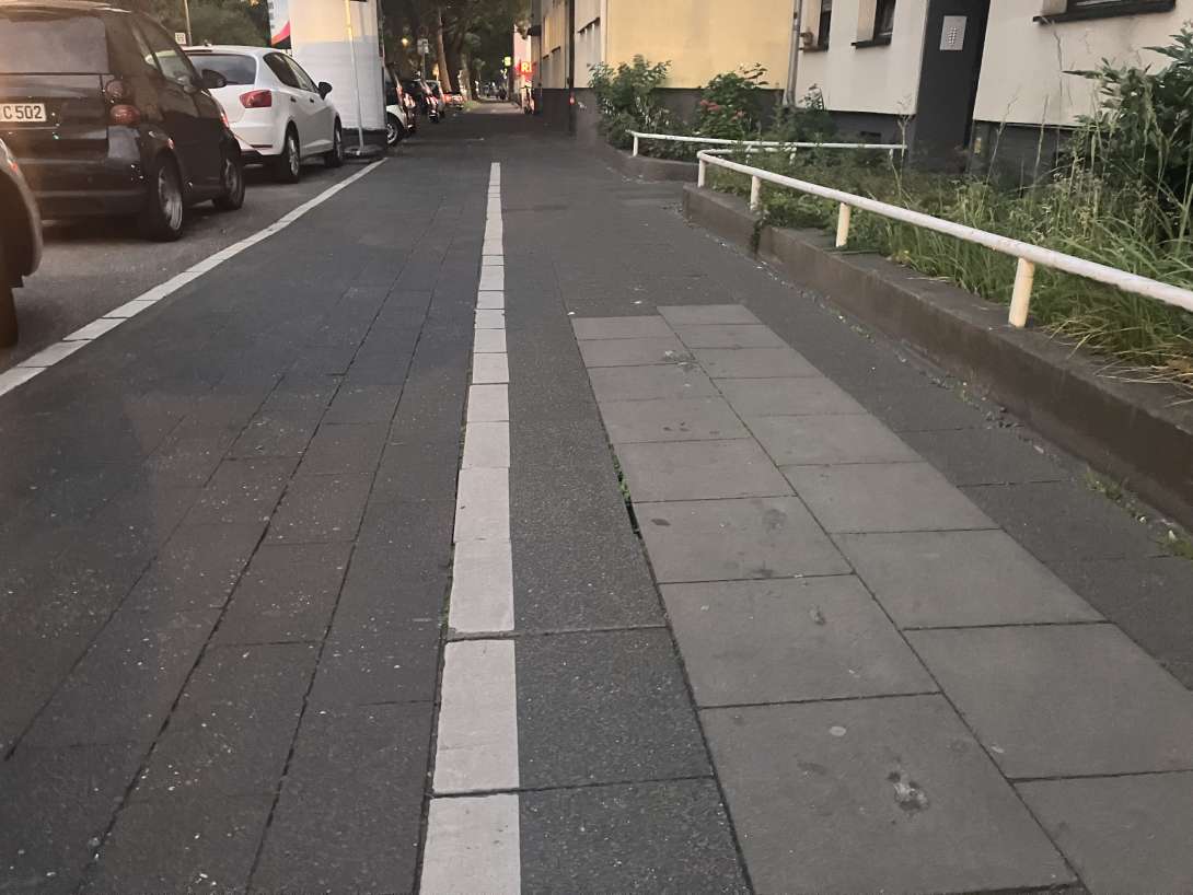 Bild zu gemeldetem Anliegen vom *2025-06-24 22:18:24