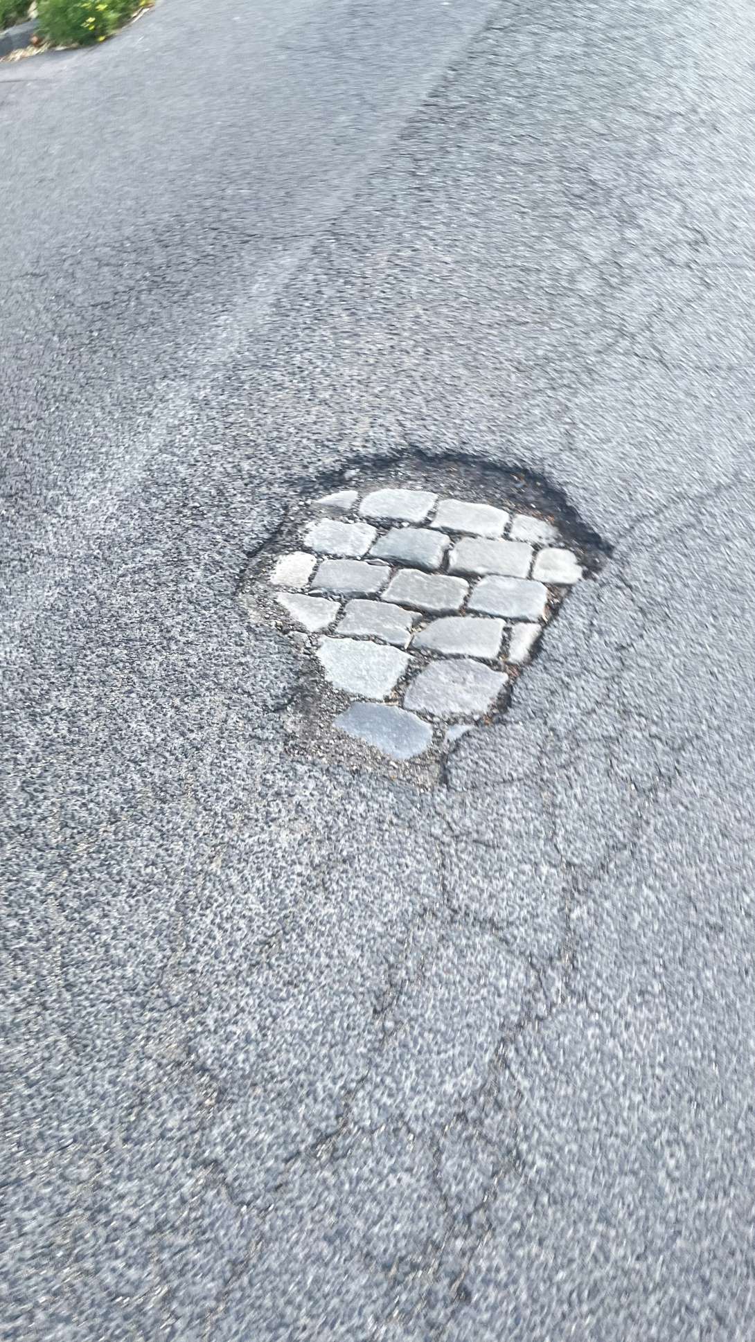 Bild zu gemeldetem Anliegen vom *2025-06-25 07:17:12