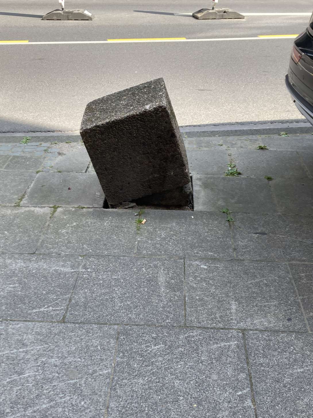 Bild zu gemeldetem Anliegen vom *2025-06-14 09:31:44