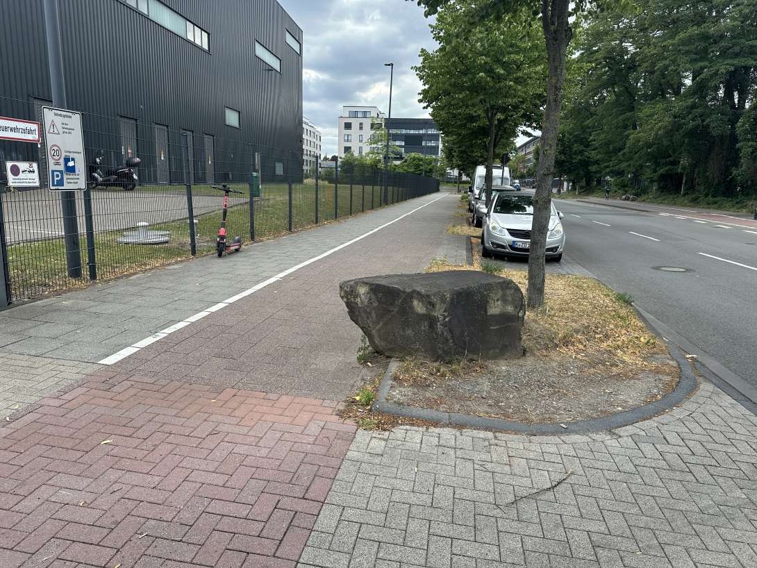 Bild zu gemeldetem Anliegen vom *2025-06-28 18:29:42