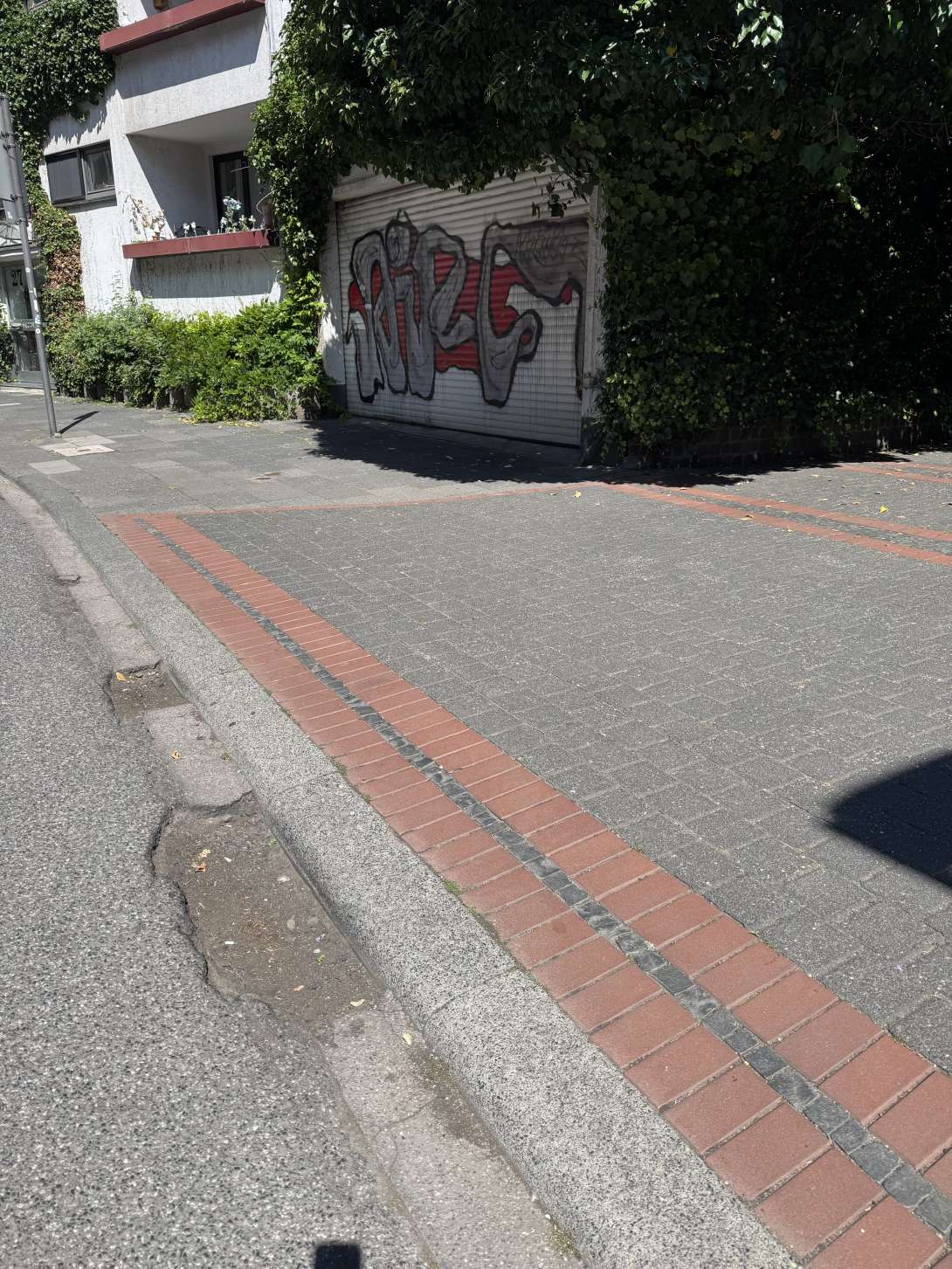 Bild zu gemeldetem Anliegen vom *2025-06-23 12:46:47