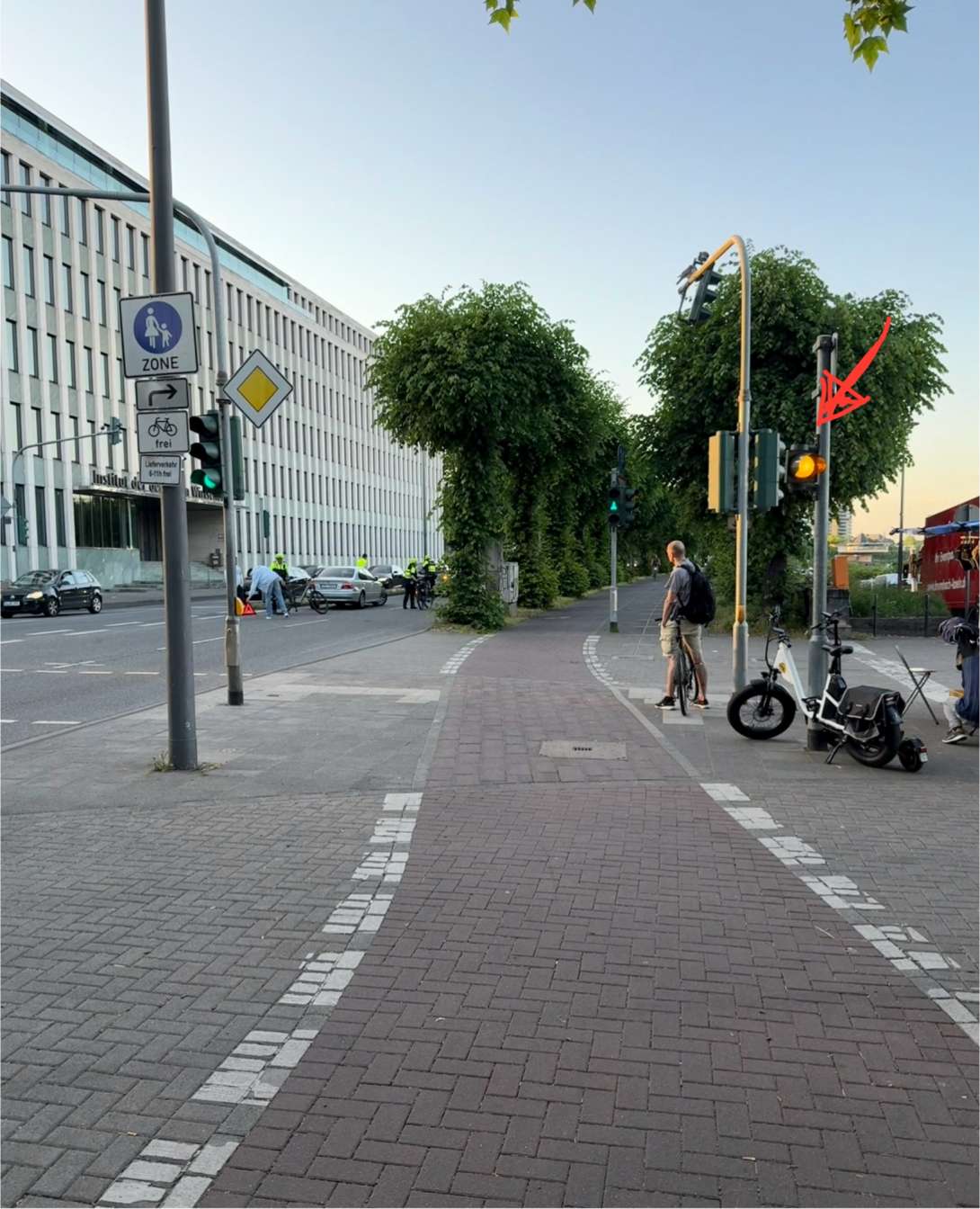 Bild zu gemeldetem Anliegen vom *2025-06-02 12:47:56