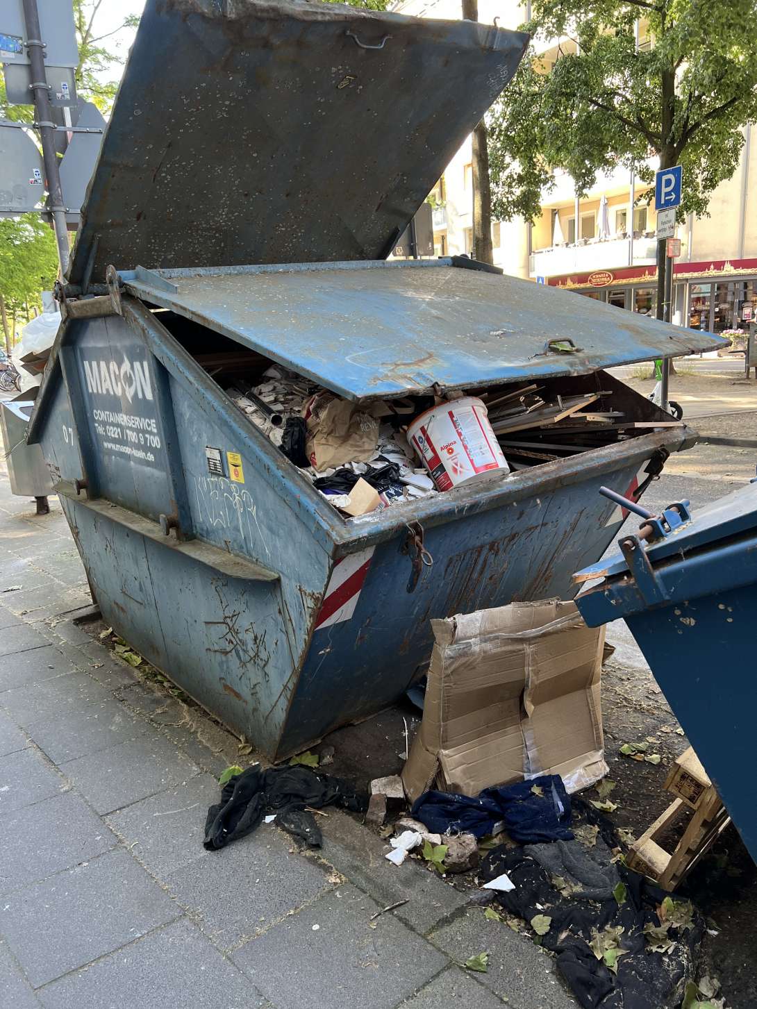 Bild zu gemeldetem Anliegen vom *2025-06-10 14:17:37