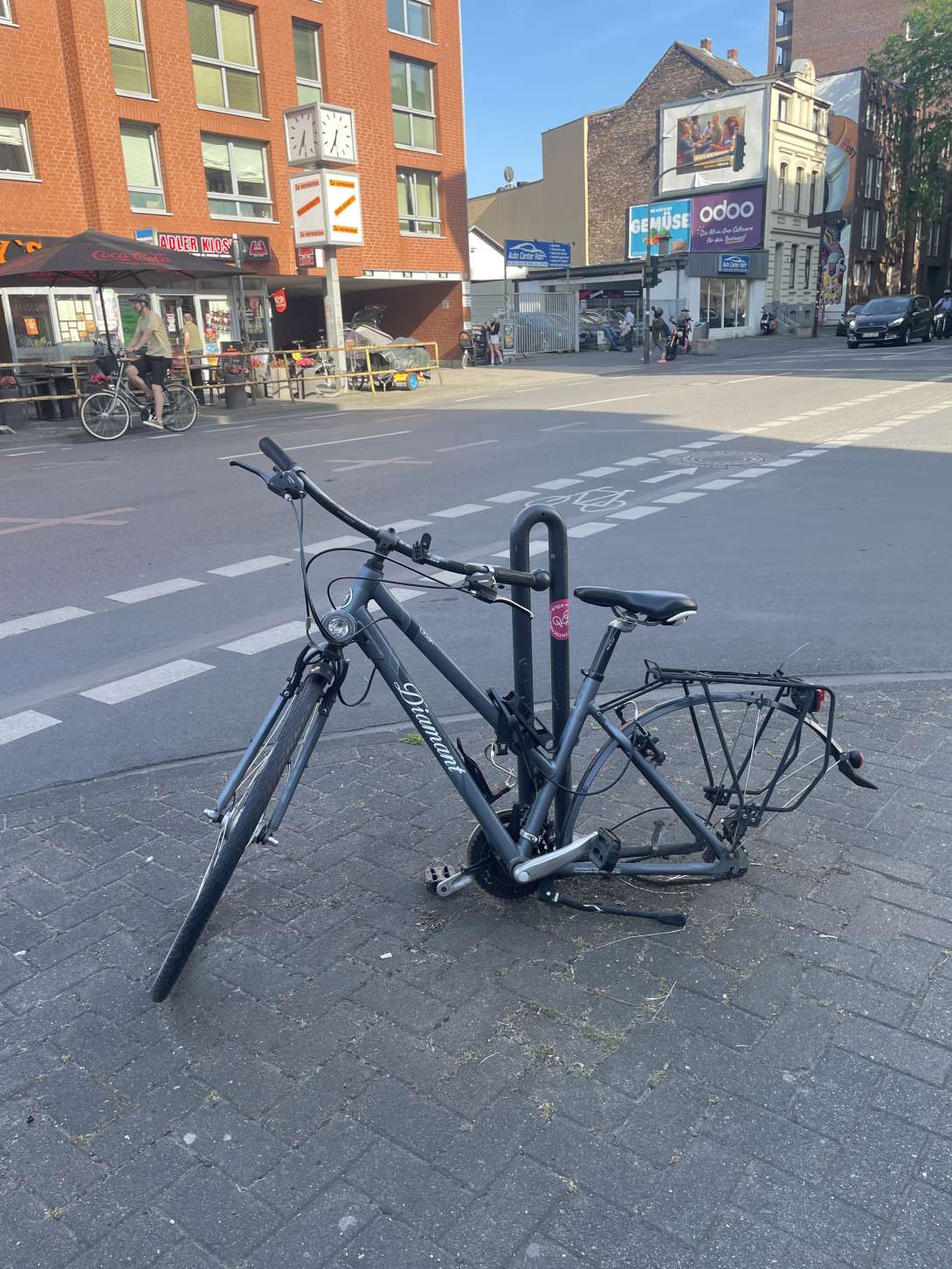 Bild zu gemeldetem Anliegen von vom *2025-06-20 18:29:19