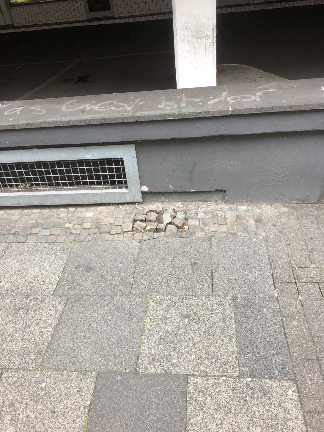 Bild zu gemeldetem Anliegen vom *2025-06-24 18:34:18