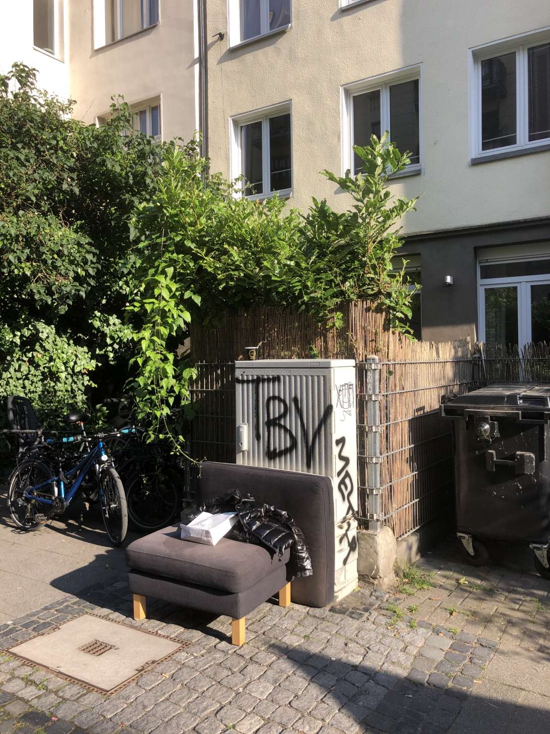 Bild zu gemeldetem Anliegen vom *2025-06-17 18:49:01