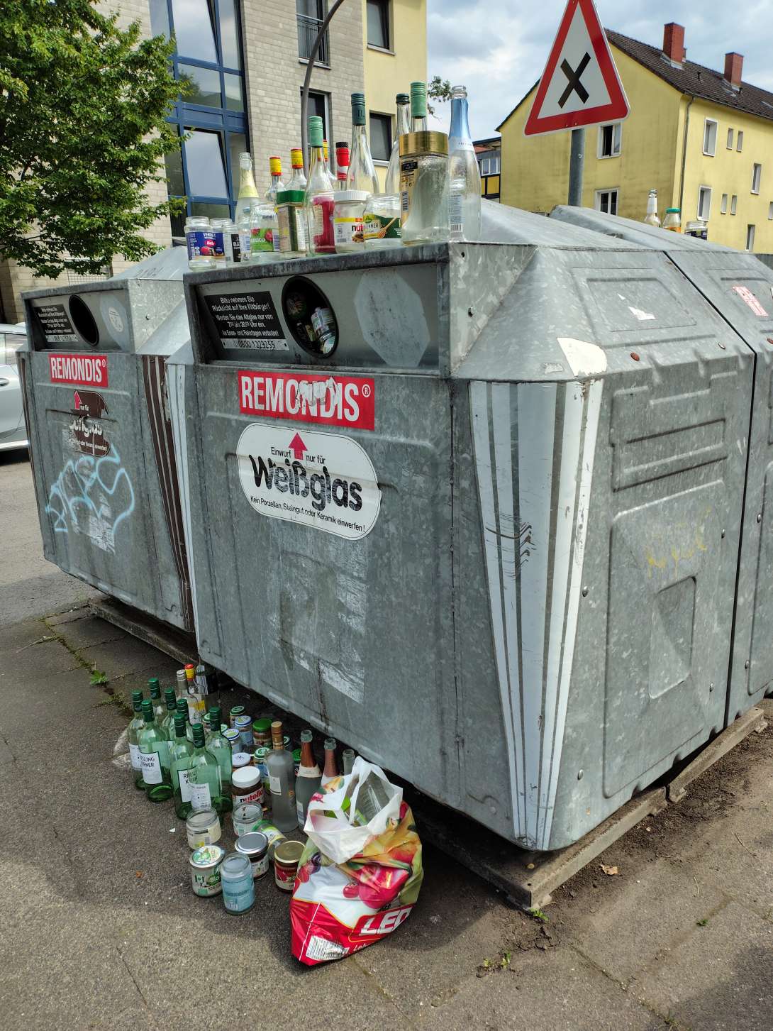 Bild zu gemeldetem Anliegen vom *2025-07-14 15:31:44