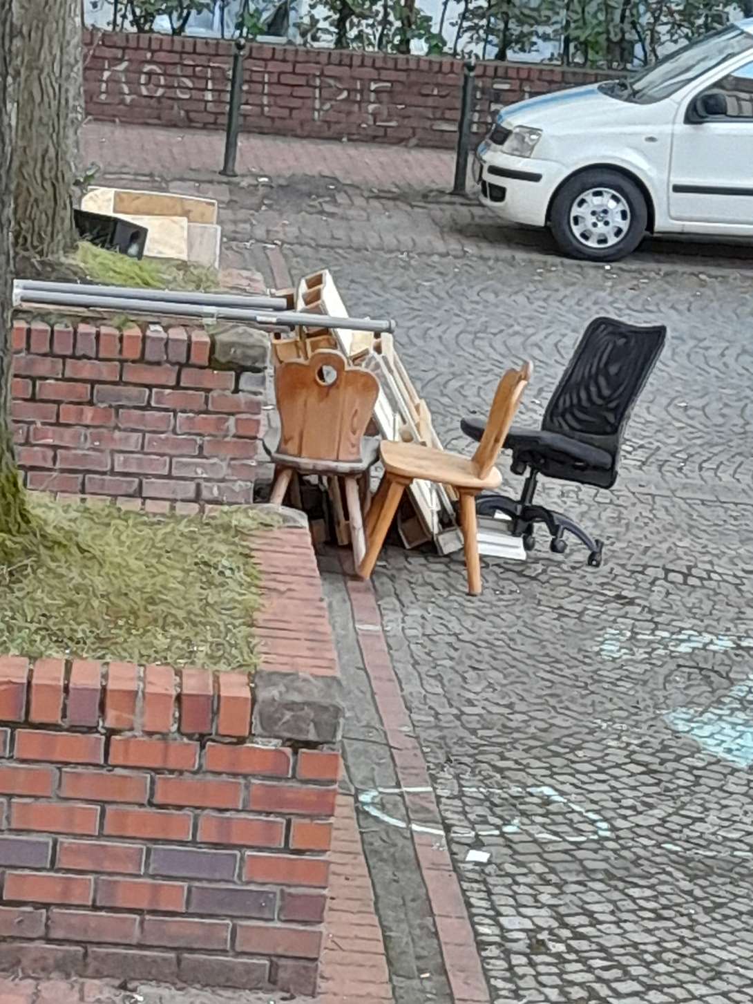 Bild zu gemeldetem Anliegen vom *2025-07-24 08:53:12