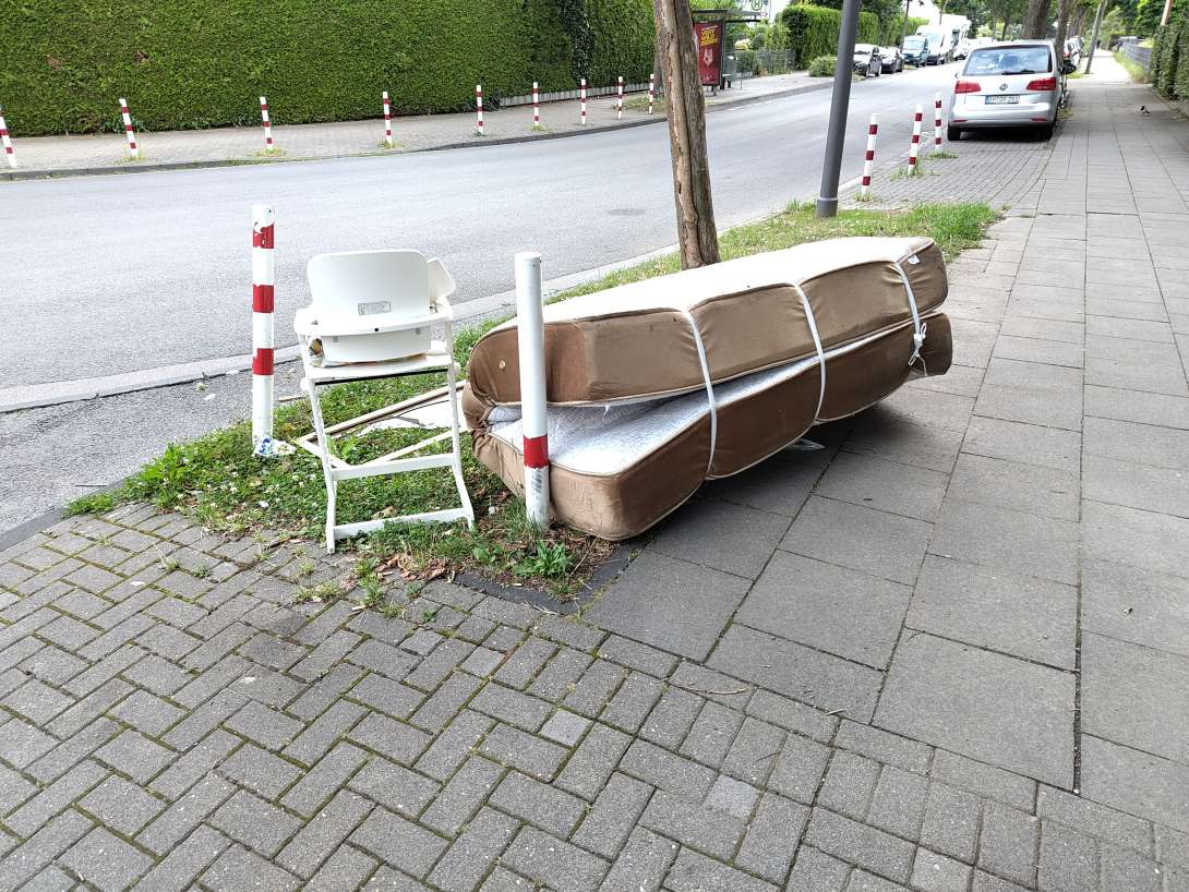 Bild zu gemeldetem Anliegen vom *2025-07-28 11:06:12